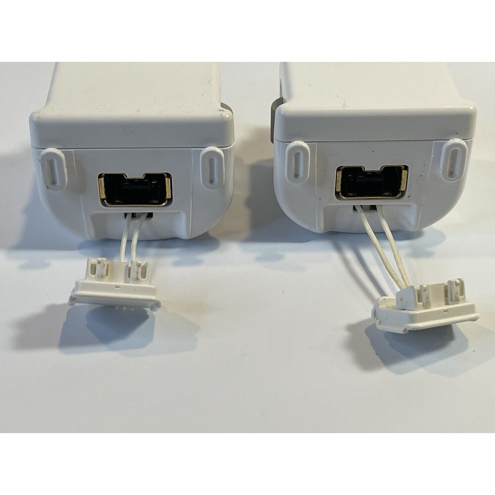 Nintendo Wii LOT Remote Motion Plus Adapter Nunchuck Lot w/ Sleeves Tested READ - Picture 4 of 16